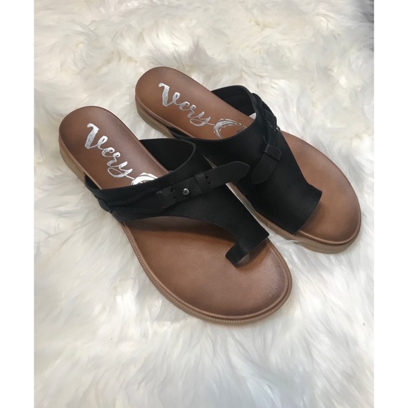 New in Box Very G Carina Sandal- Black - Picture 2 of 4